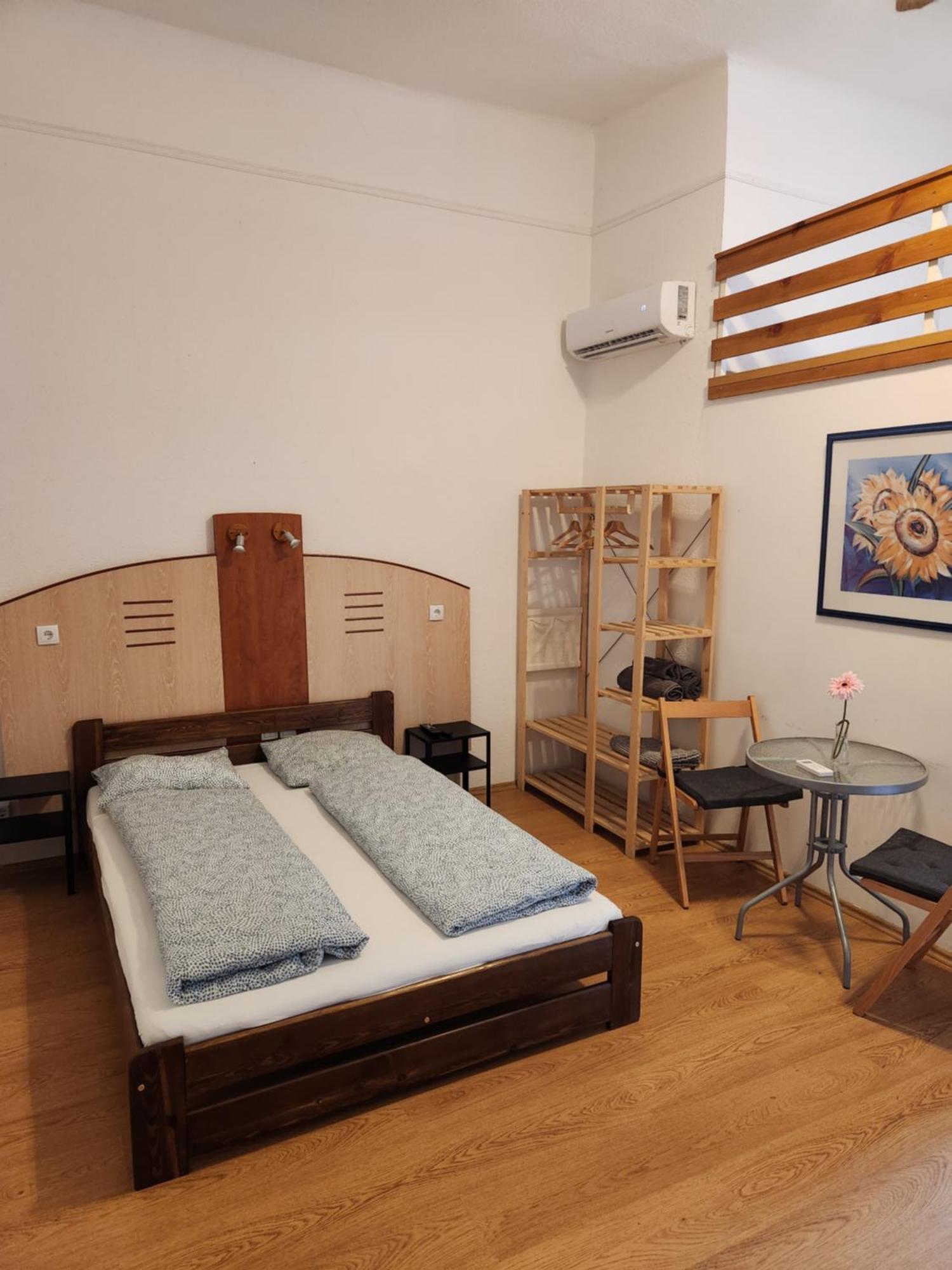 apartman Deisi Budapest Exterior foto